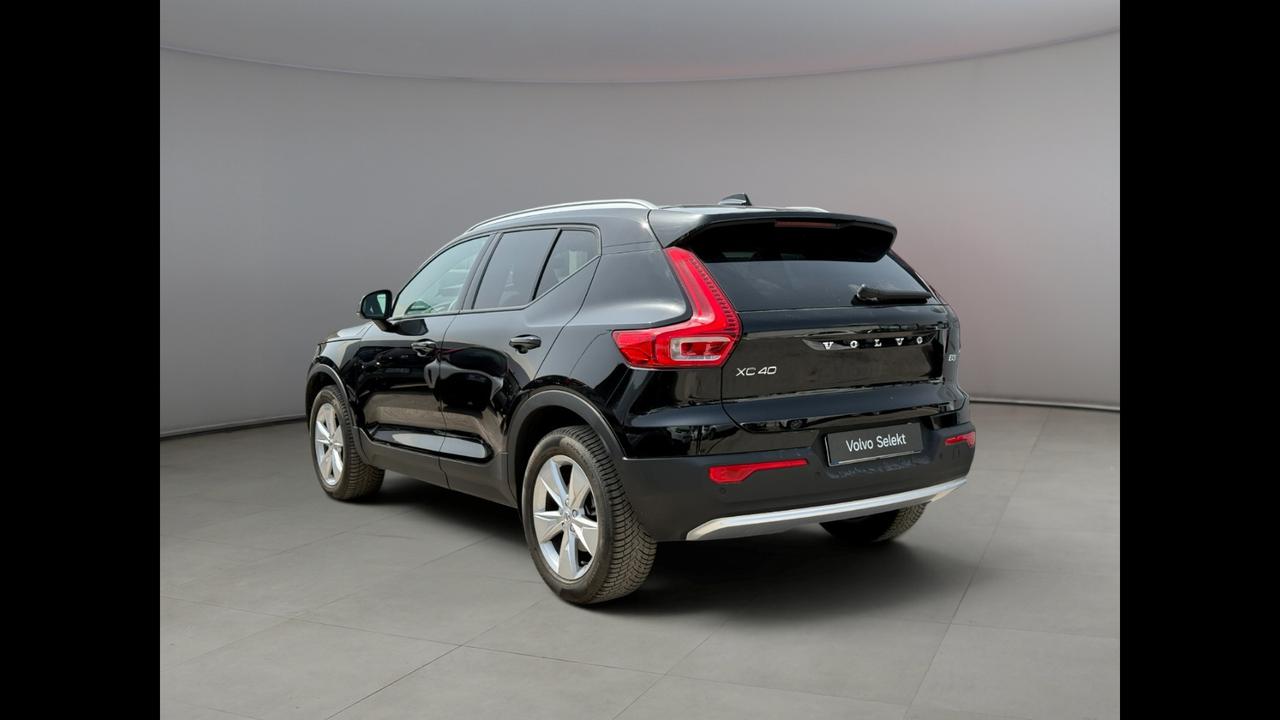 VOLVO XC40 2023 - XC40 2.0 b3 Core auto