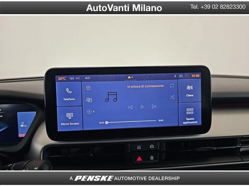 Jeep Avenger e-Hybrid 1.2 MHEV e-Hybrid Summit FWD
