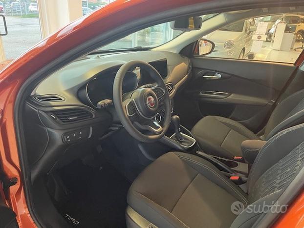 FIAT Tipo Hatchback My23 1.5 Hybrid130cv Dc N66648