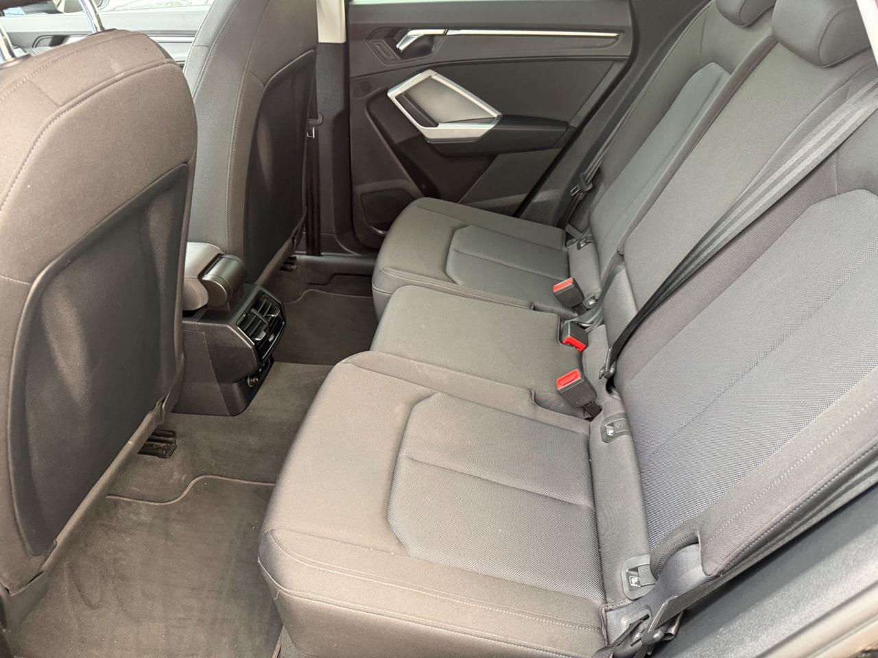 Audi Q3 35 TDI S tronic line edition