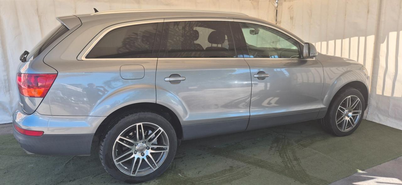 AUDI Q7 3.0TDI V6 233CV TIPTRONIC TettoP. 2007