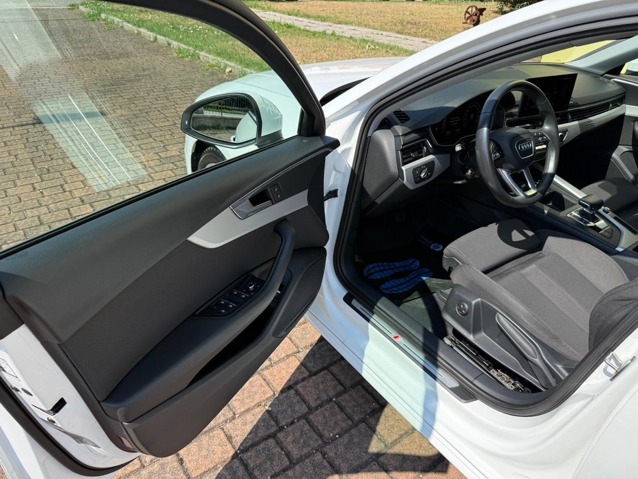 Audi A4 Avant 40 TDI quattro S- line PREZZO REALE