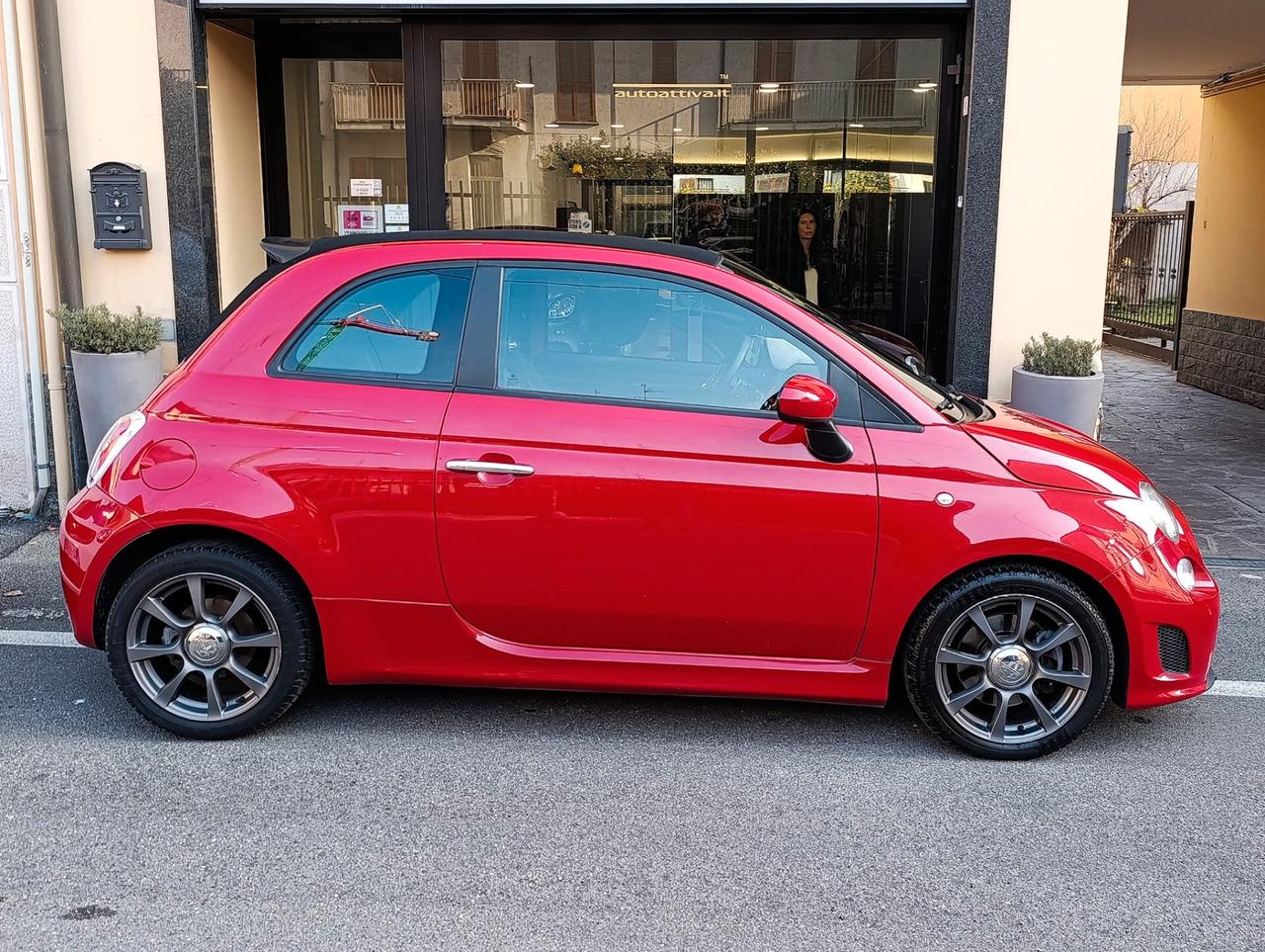 Abarth 500 C 1.4 Turbo T-Jet MTA