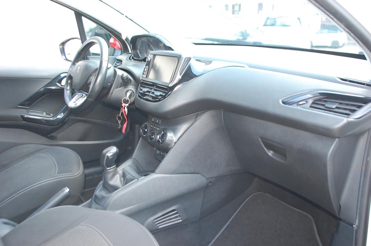 Peugeot 208 5p 1.2 puretech Active gpl 82CV Uff Italy USB