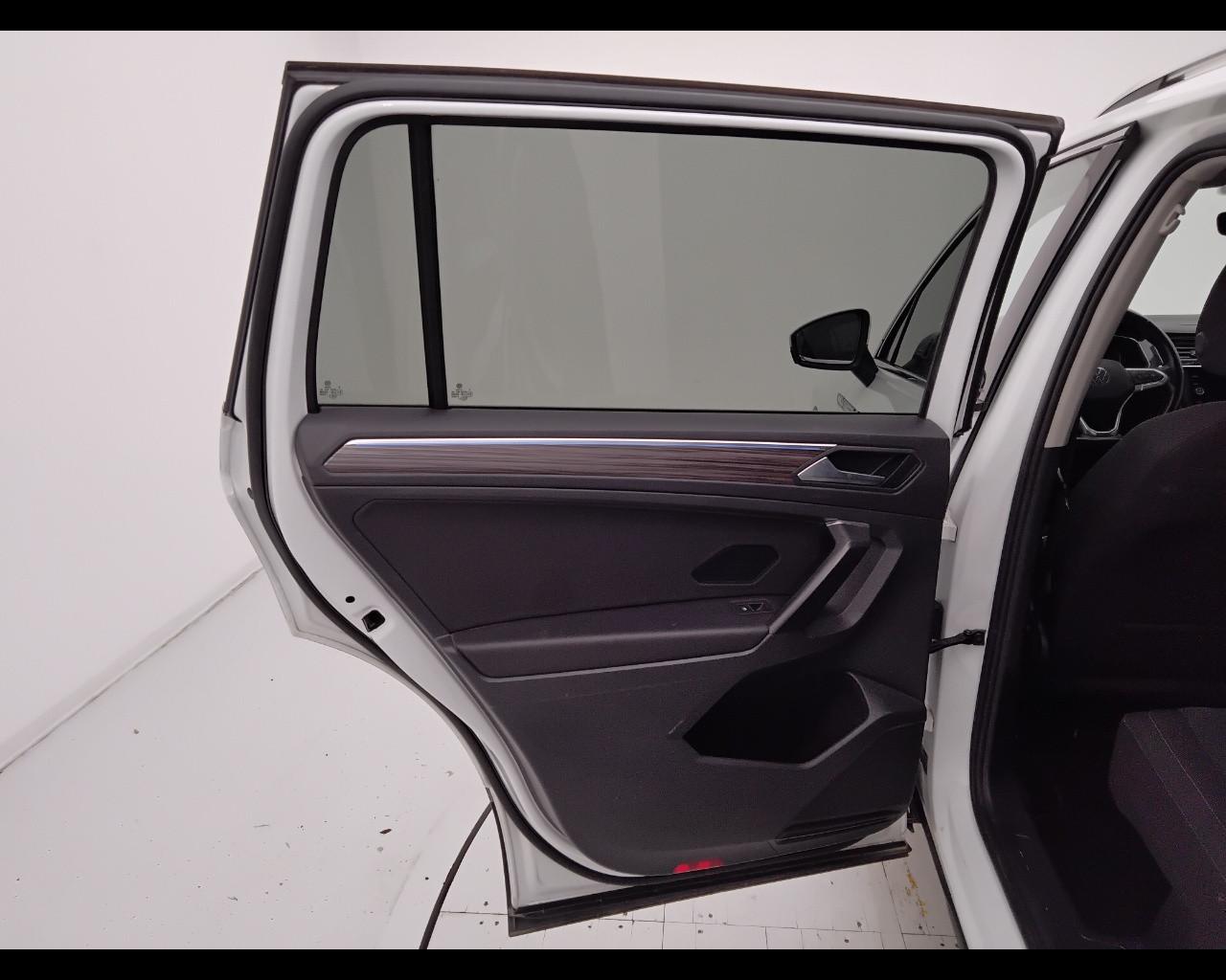 VOLKSWAGEN Tiguan II 2021 Allspace - Tiguan Allspace 2.0 tdi Elegance 150cv 7p.ti dsg