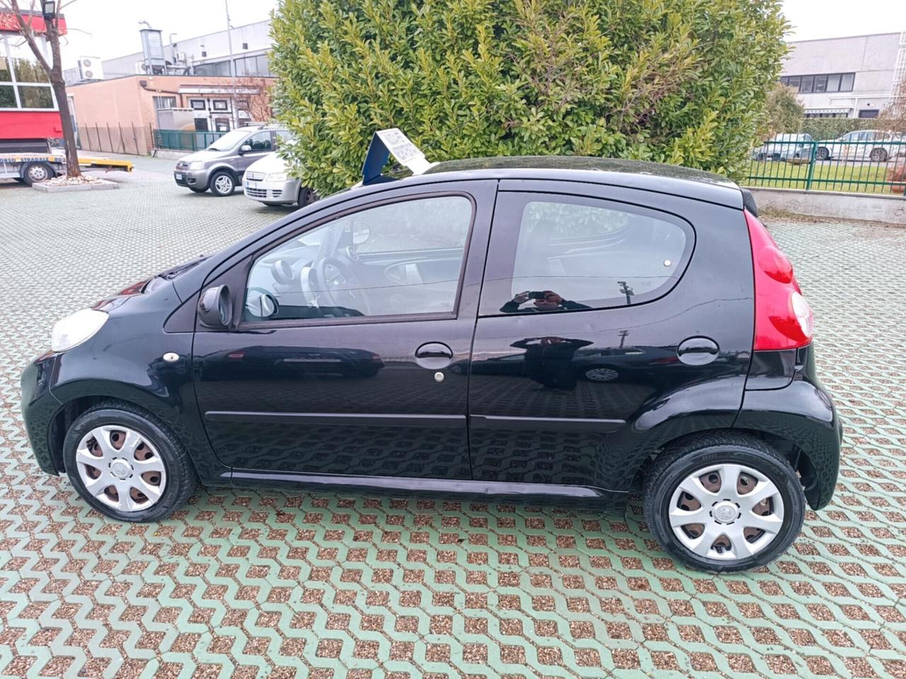 Peugeot 107 1.0 68CV 5p. Allure
