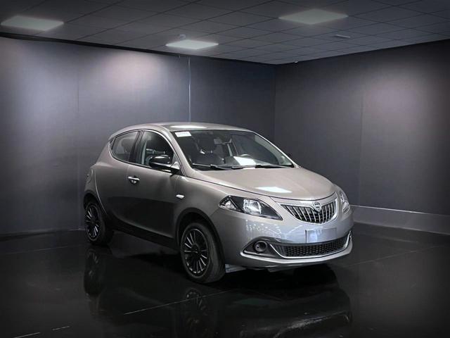 LANCIA Ypsilon 1.0 FireFly 5 porte S&S Hybrid Ecochic Silver