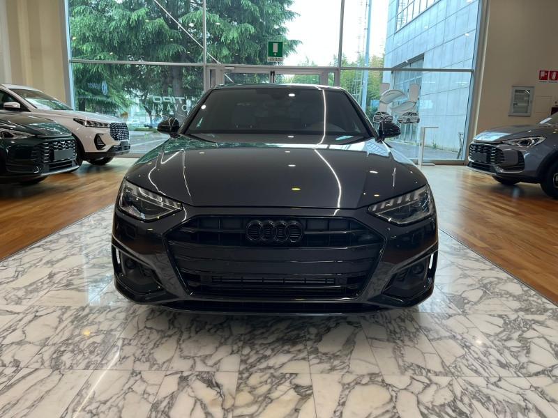 AUDI A4 35 TFSI S tronic Business Advanced