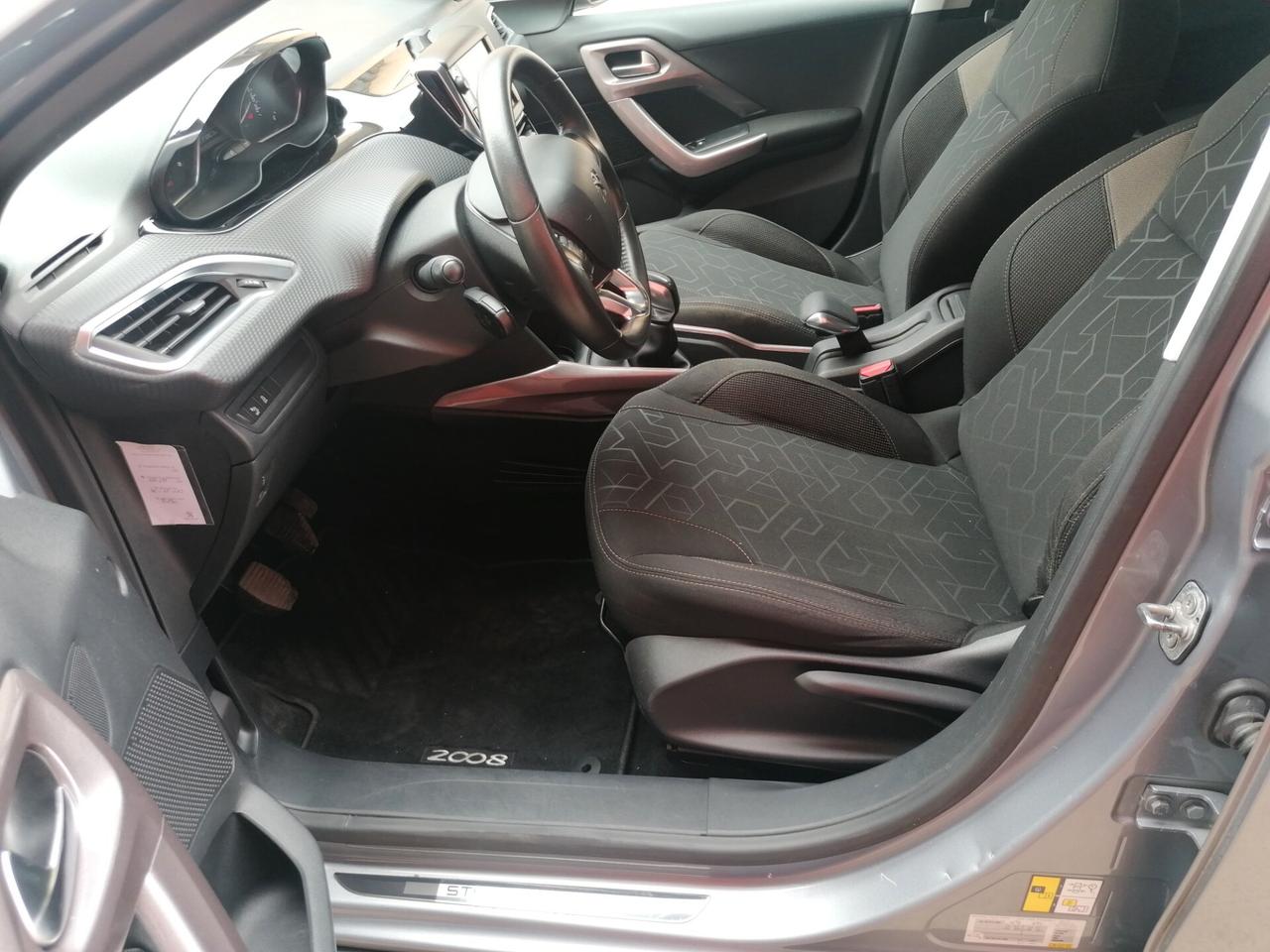 Peugeot 2008 BlueHDi 100 Allure