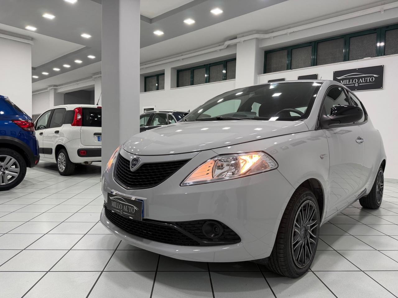 Lancia Ypsilon 1.2 69 CV 5 porte GPL Ecochic Gold