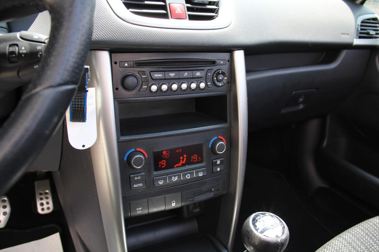 Peugeot 207 1.6 8V HDi 112CV CC Allure