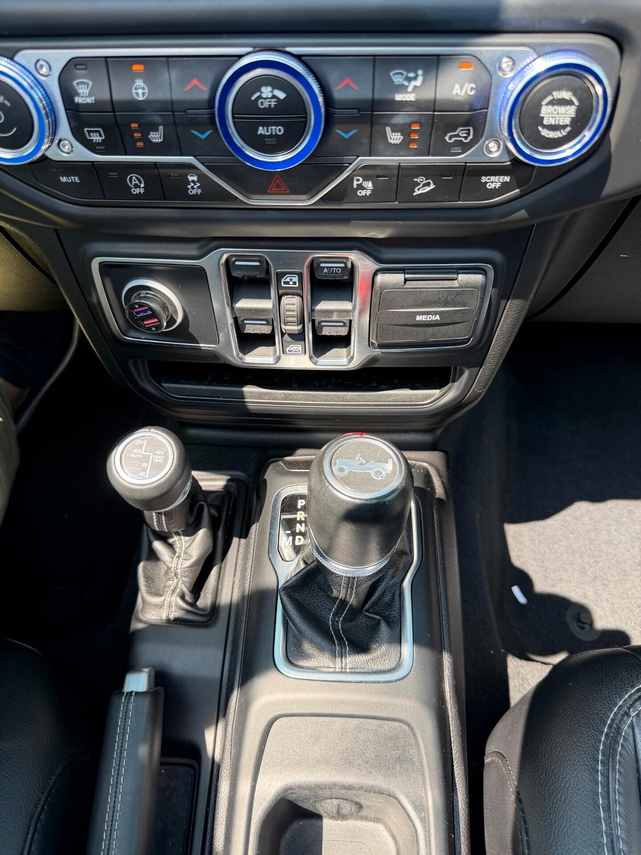 Jeep Wrangler Unlimited 2.2 Mjt II Sahara/unica!!!!/tetto apr. in tela/bellissima!!