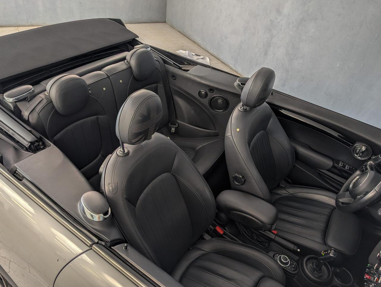 Mini Cooper Cabrio 1.5 Cooper Premium Plus