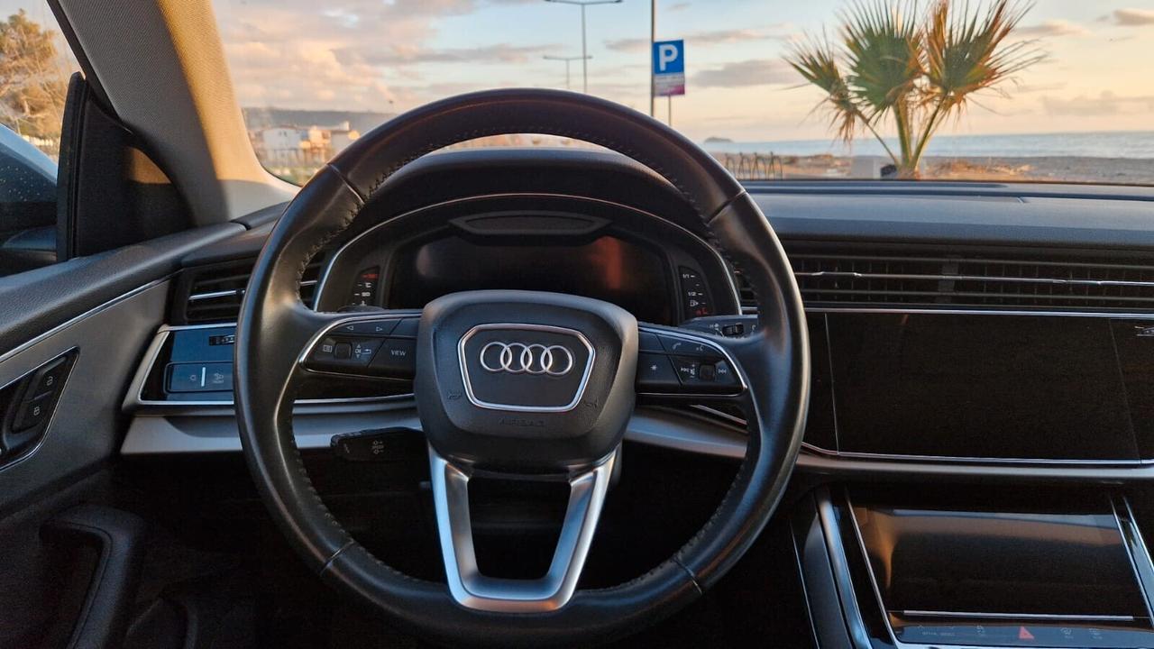 Audi Q8 45 TDI quattro tiptronic Sport