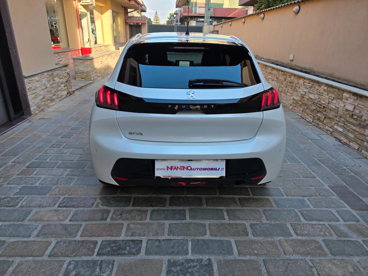 Peugeot 208 BlueHDi 100 Stop&Start 5 porte Allure Navi Pack
