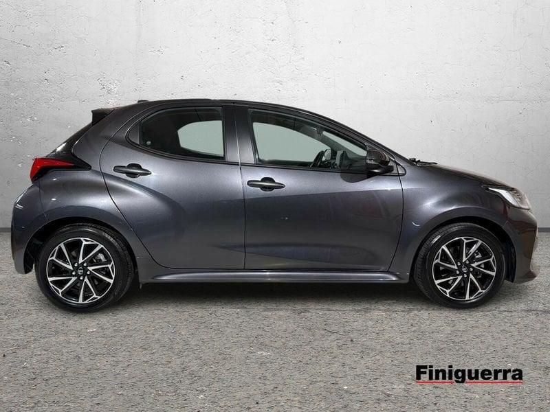 Toyota Yaris Hybrid Trend MY22
