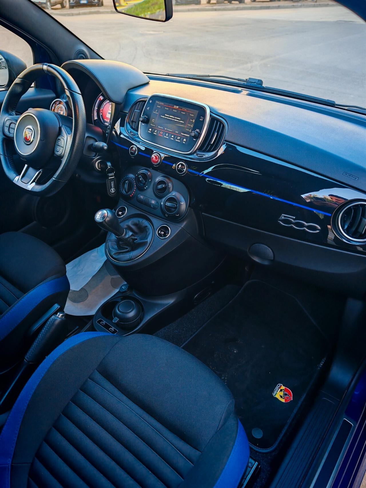 Abarth 595 1.4 Turbo T-Jet 165 CV Monster Energy Yamaha