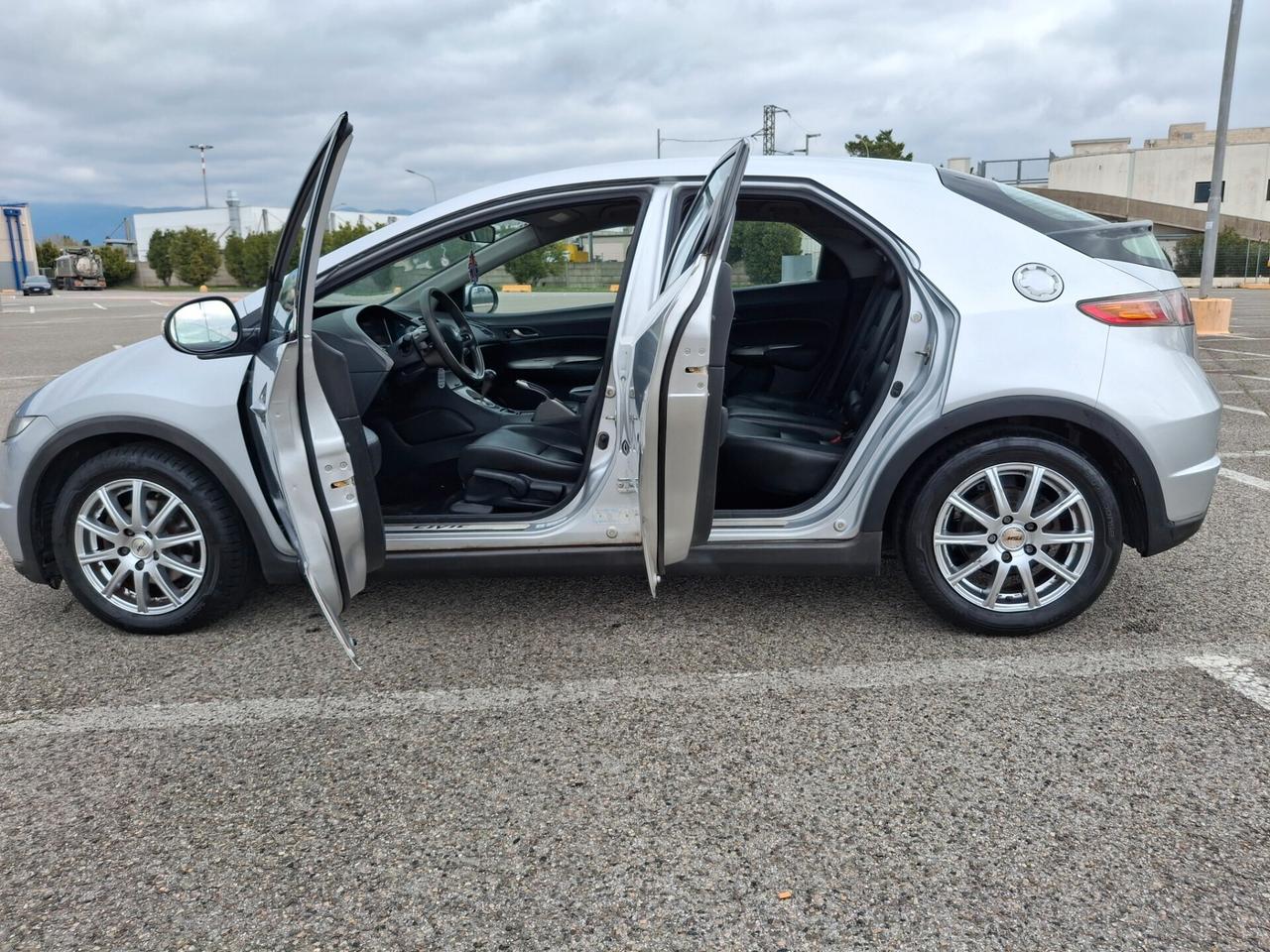 Honda Civic 2.2 i-CTDi 5p. Executive i-P-SEDILI IN PELLE-