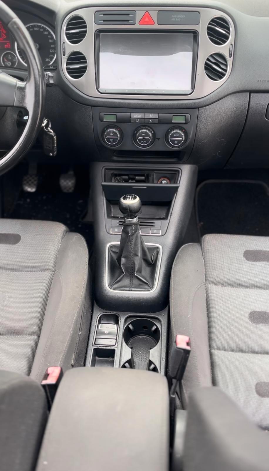 Volkswagen Tiguan 2.0 16V TDI DPF Sport & Style (18°)