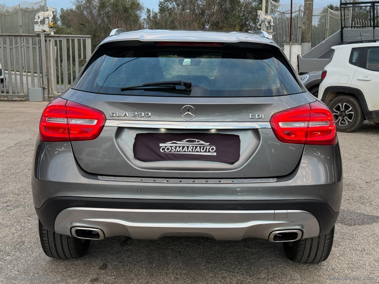 MERCEDES-BENZ GLA 200 CDI Sport