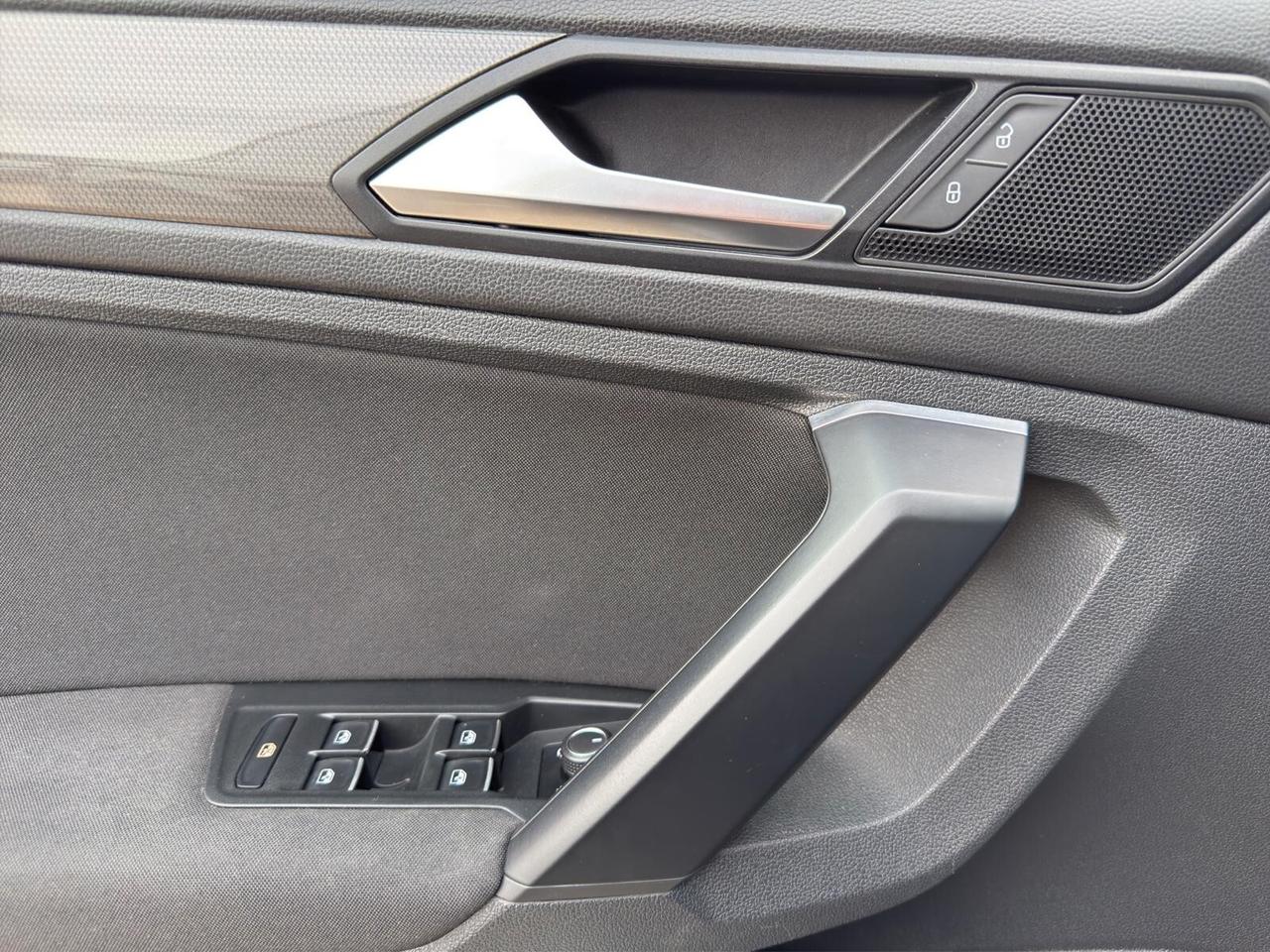 Volkswagen Tiguan 2.0 TDI SCR Sport BlueMotion Technology