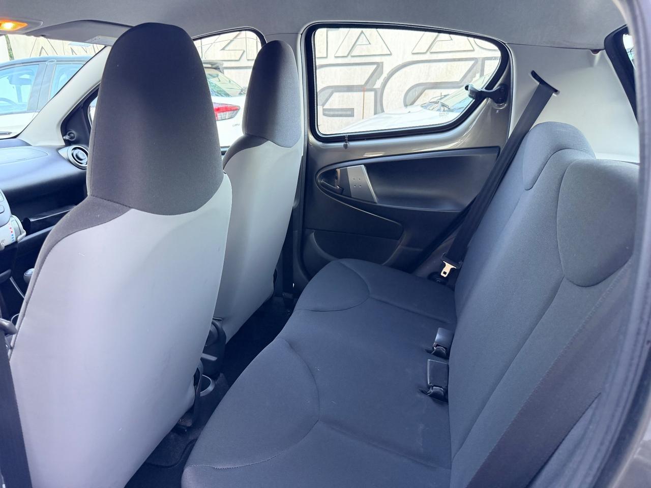 Toyota Aygo 1.0 5 Porte Navi 81.000 km