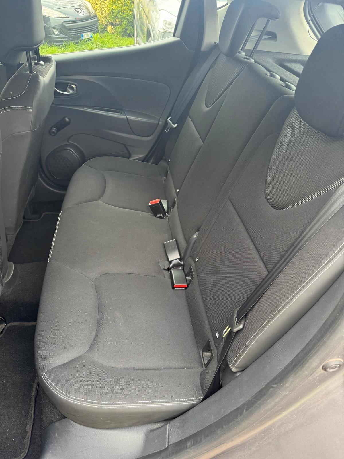 Renault Clio 1.2 75CV 5 porte Costume National