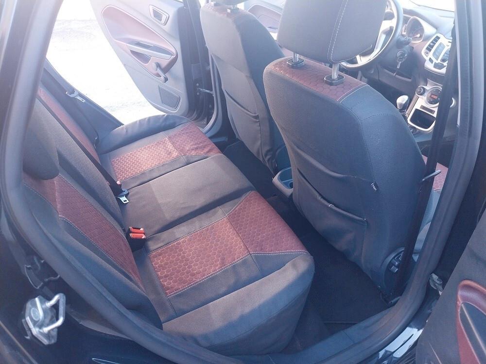 Ford Fiesta 1.4 5 porte Bz.- GPL Titanium