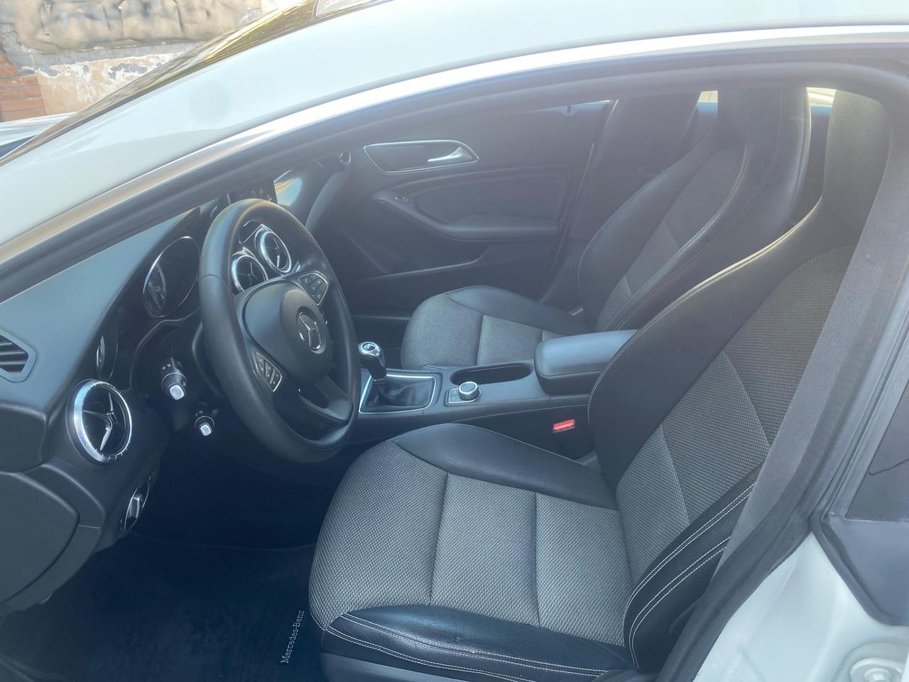 Mercedes-benz CLA 180 d Business