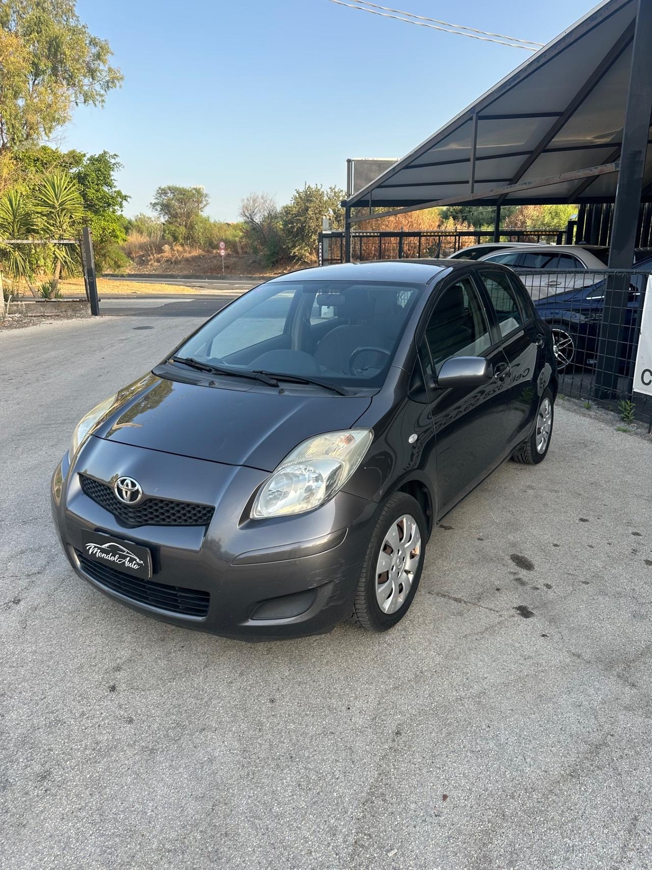 Toyota Yaris 1.3 5 porte Sol