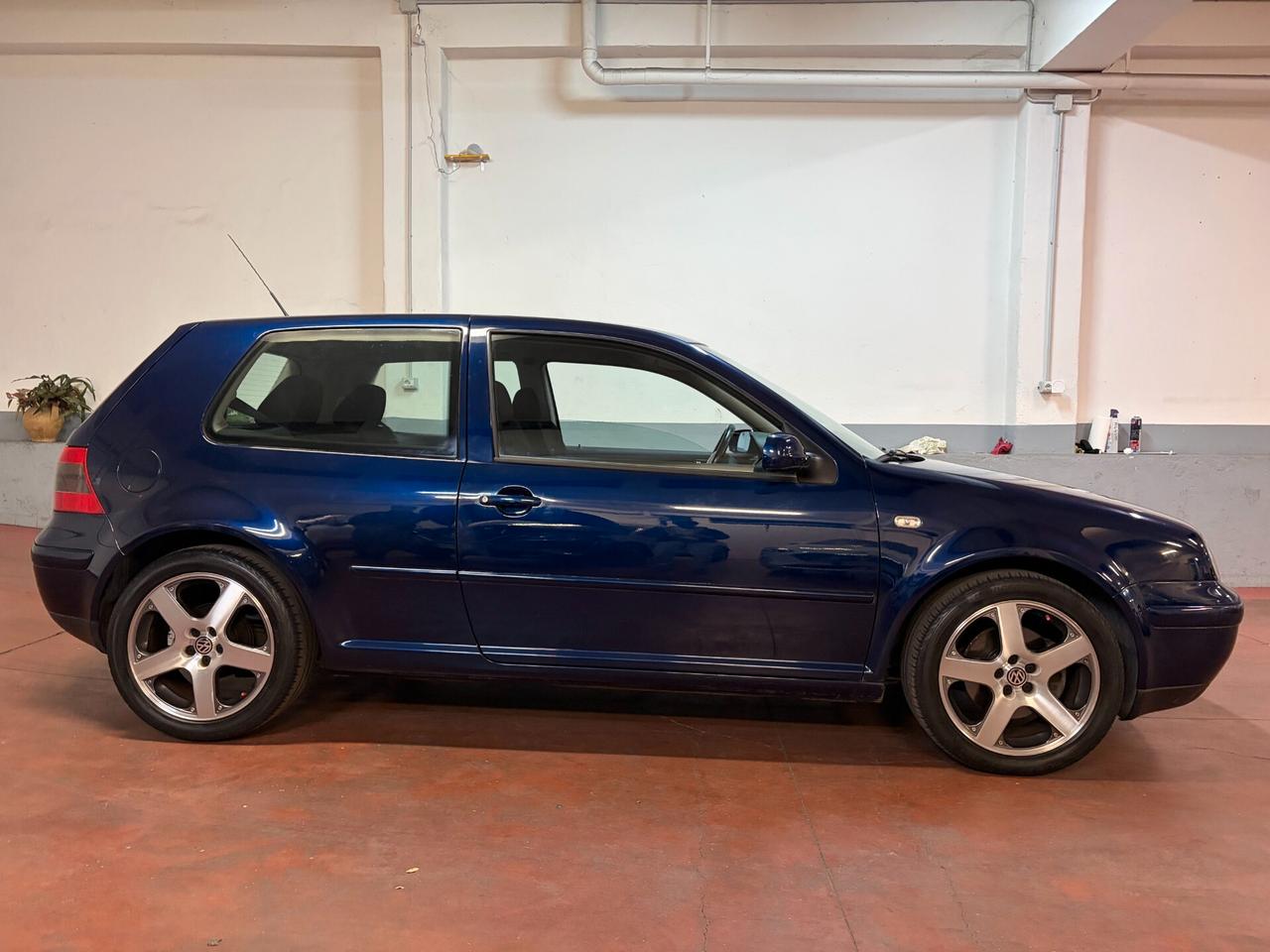 Volkswagen Golf GTI 1.8 turbo 20V cat 3p.