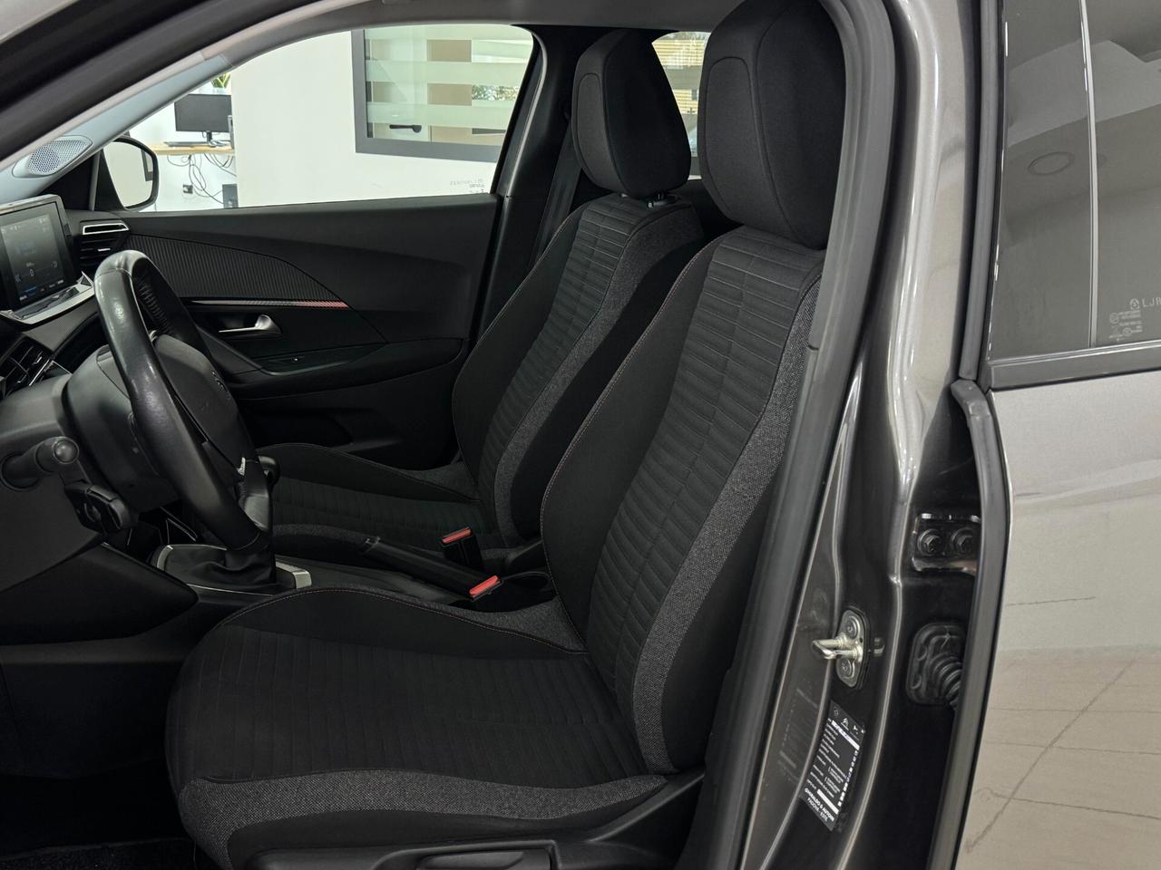Peugeot 2008 1.2 100cv Active Pack