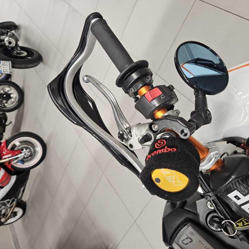 KTM 990 Supermoto R - 2011