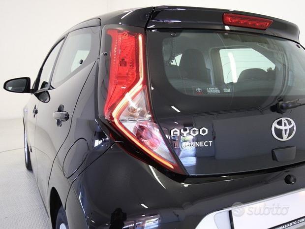TOYOTA AYGO CONNECT X-COOL 1.0 M-MT (72 CV)