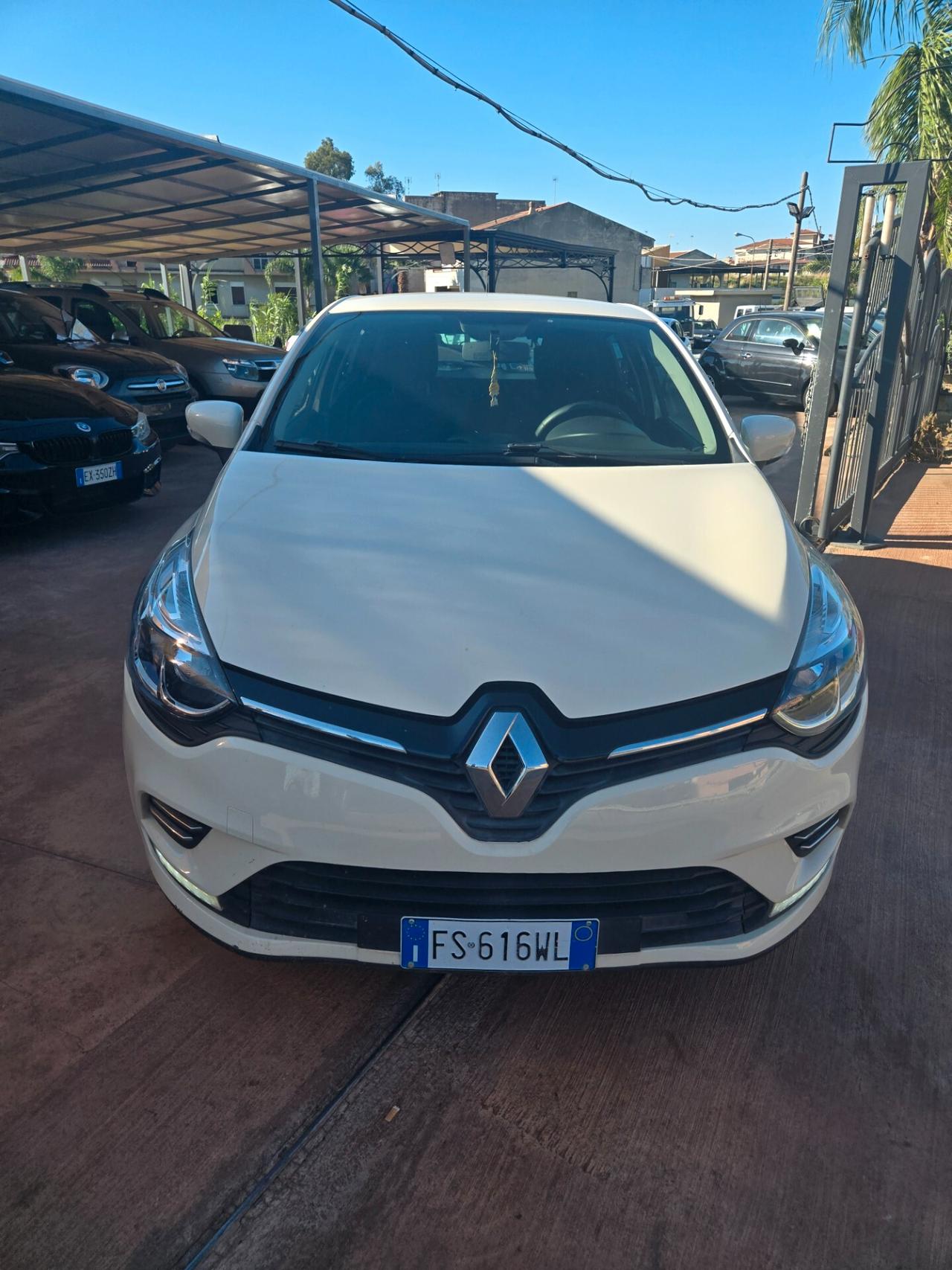 Renault Clio dCi 8V 90CV EDC Start&Stop 5 porte Energy Intens
