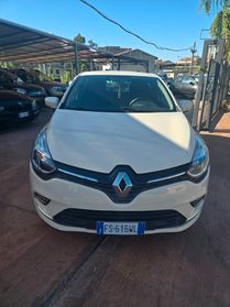 Renault Clio dCi 8V 90CV EDC Start&Stop 5 porte Energy Intens