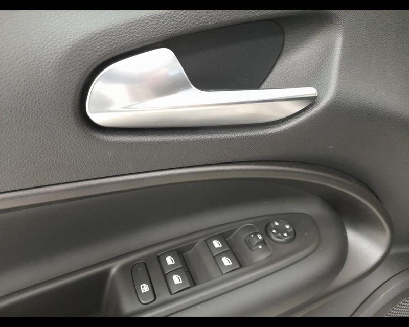 Jeep Avenger E-Hybrid Altitude 1.2 110cv Dct Mhev