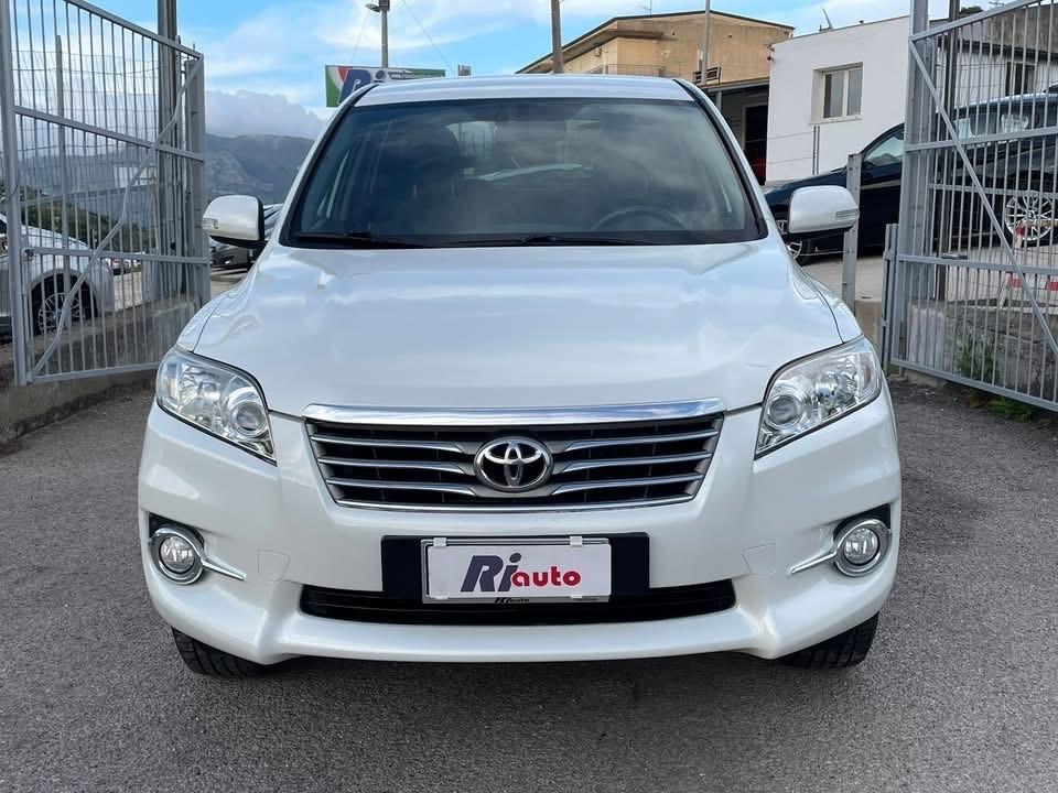 TOYOTA RAV4. 2.2 d4d 150 cv