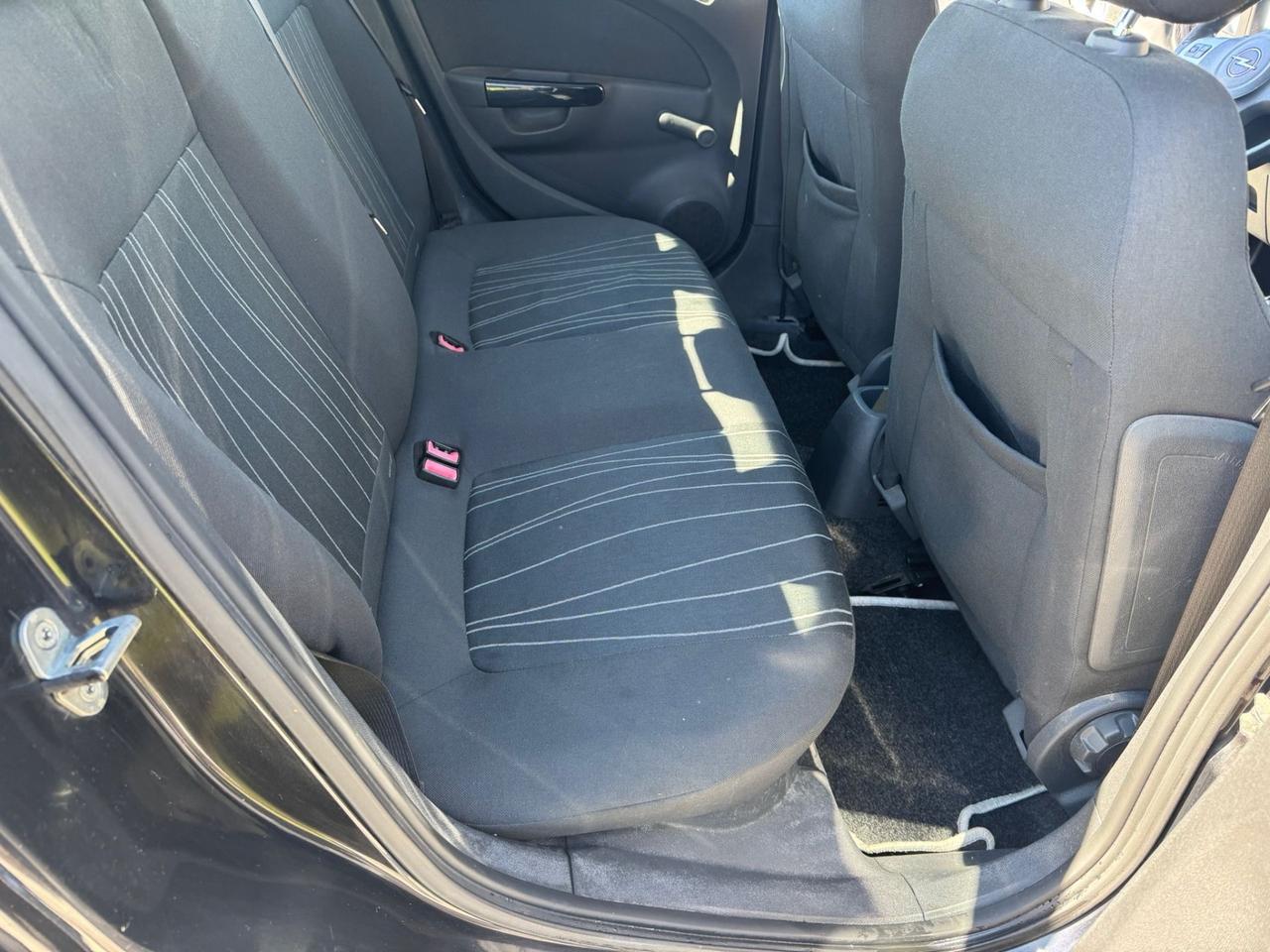 Opel Corsa 1.2 5 porte Cosmo neopatentati