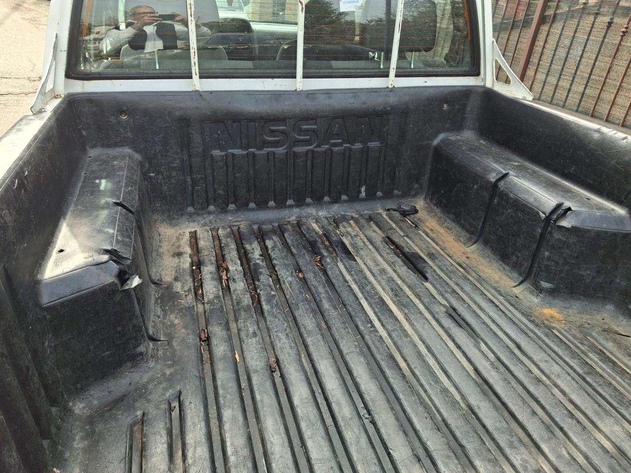 Nissan Navara 2.5 dCi 4 porte Double Cab SE gancio traino