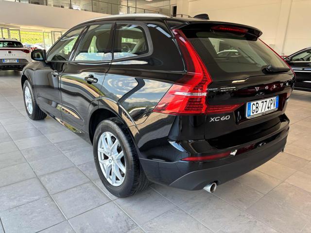 VOLVO XC60 B4 (d) AWD Geartronic Business