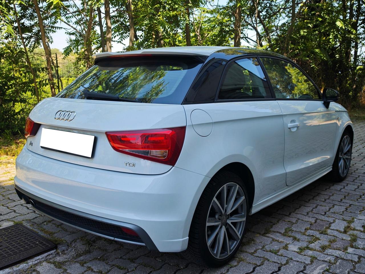 Audi A1 1.6 TDI S Line