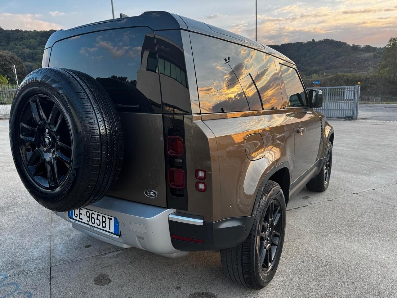 Land Rover Defender 90 3.0D I6 250 CV AWD Auto X-Dynamic HSE