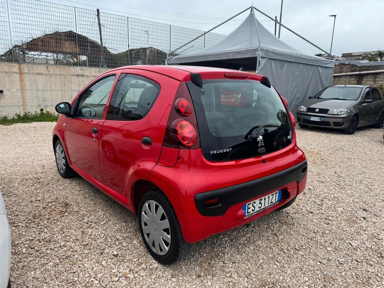 Peugeot 107 1.0 benzina 5p.