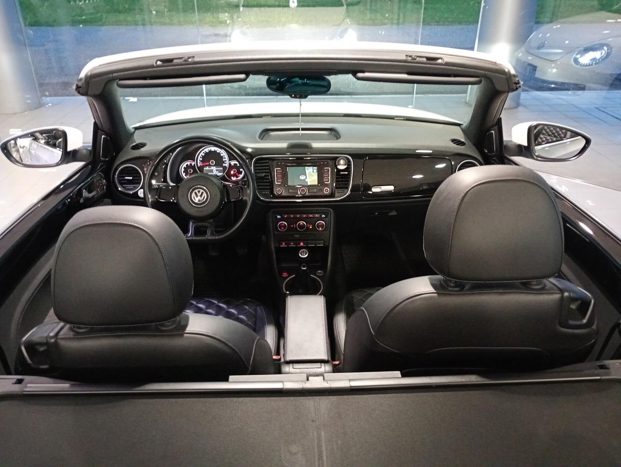 Volkswagen New Beetle Cabrio 1.6 TDI Design