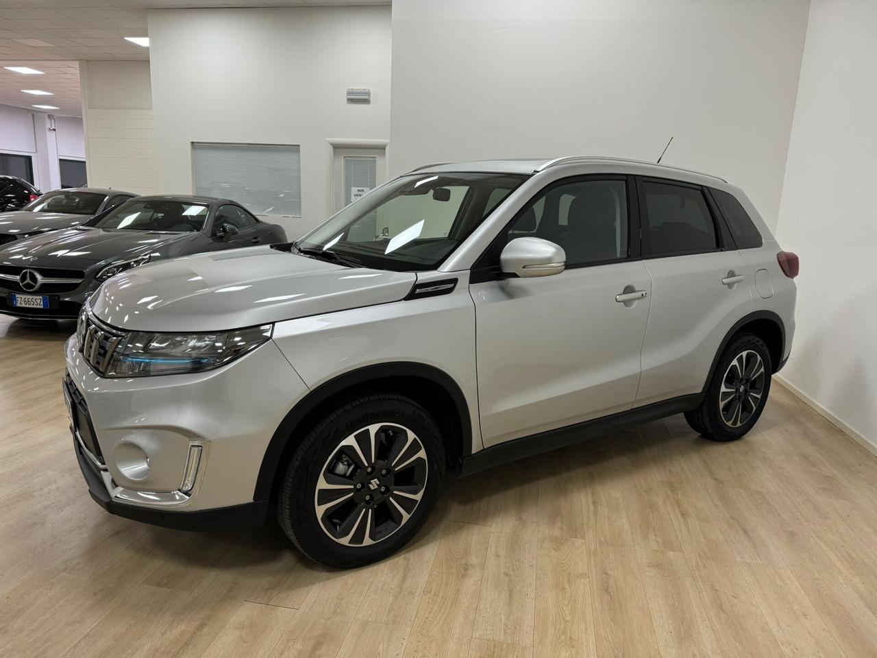 Suzuki Vitara 1.5 140V Hybrid A/T 4WD AllGrip Starview