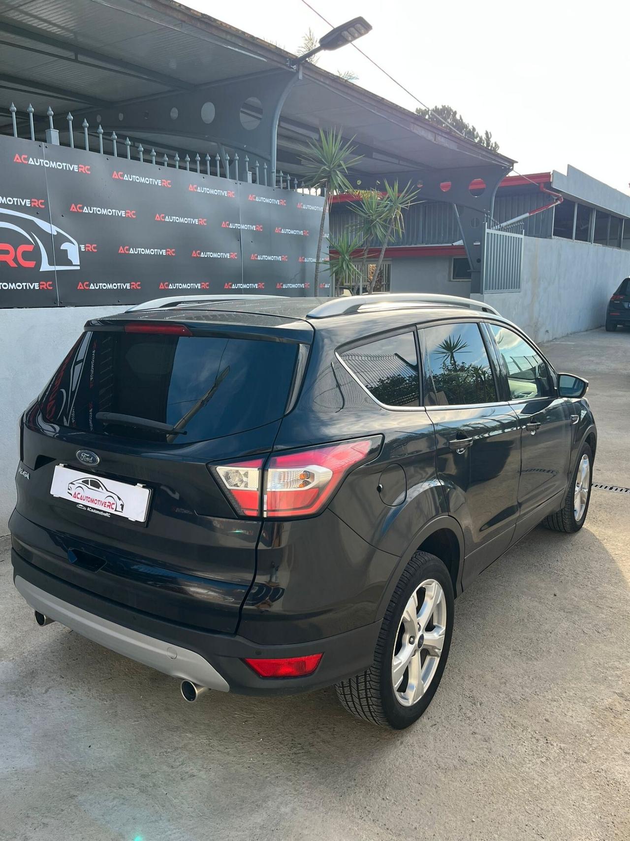 Ford Kuga 2.0 TDCI 150 CV S&S 2WD Titanium