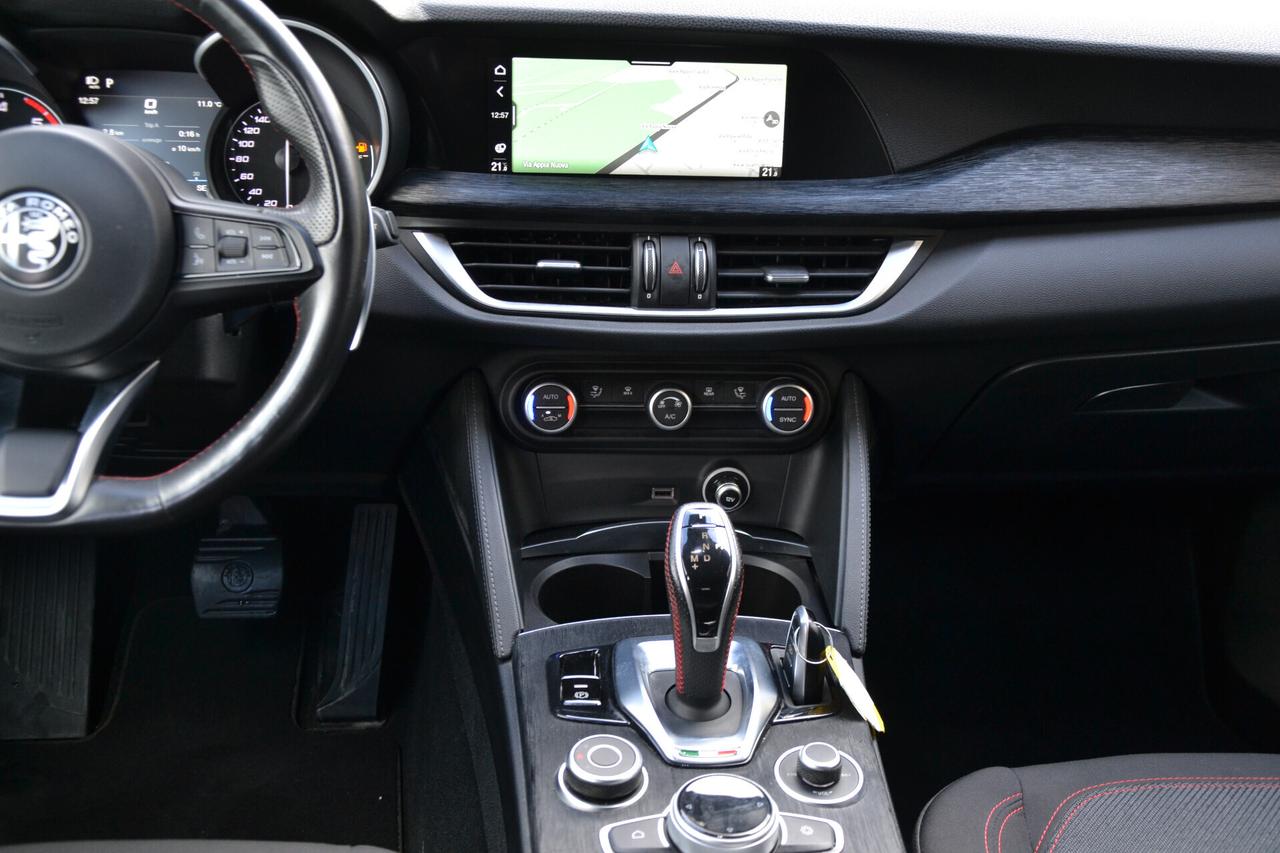 Alfa Romeo Stelvio 2.2 160CV AT8 *FULL LED+NAVI+PDC+RCAM+F1+PRIVACY*