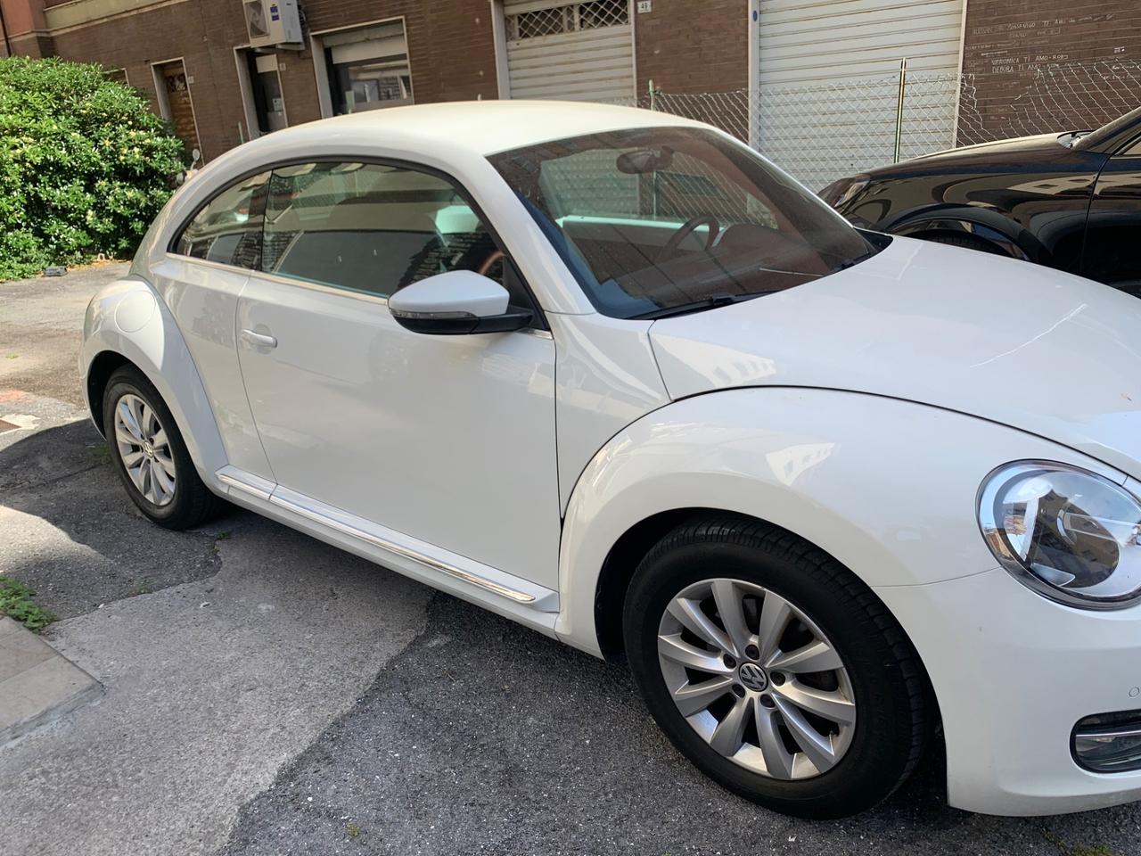 Volkswagen Maggiolino 1.2 TSI Design B 03/2015 km 38000