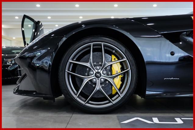 FERRARI F12 berlinetta | FULL CARBON SPEC |